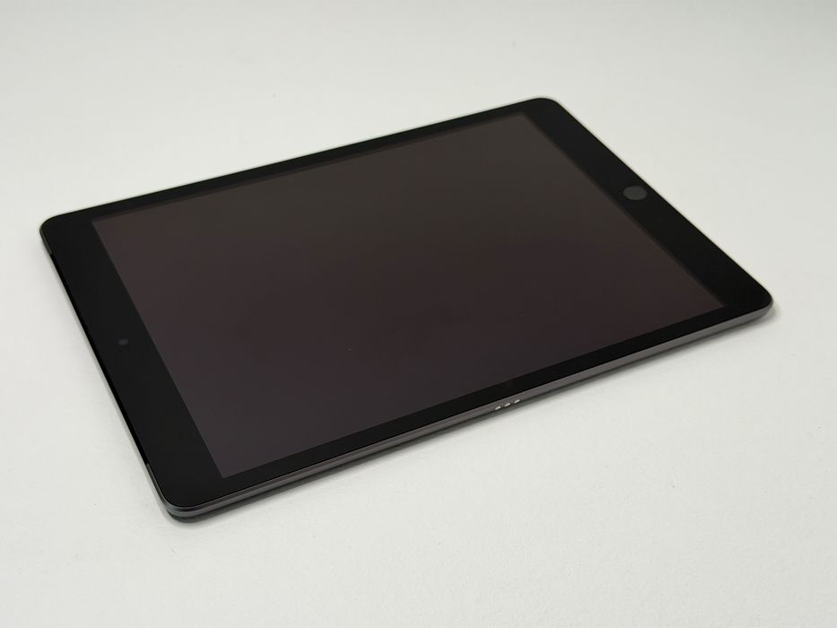 iPad 9. gen. (A2604) - 64GB - Cellular (LTE) - faktura VAT 23%