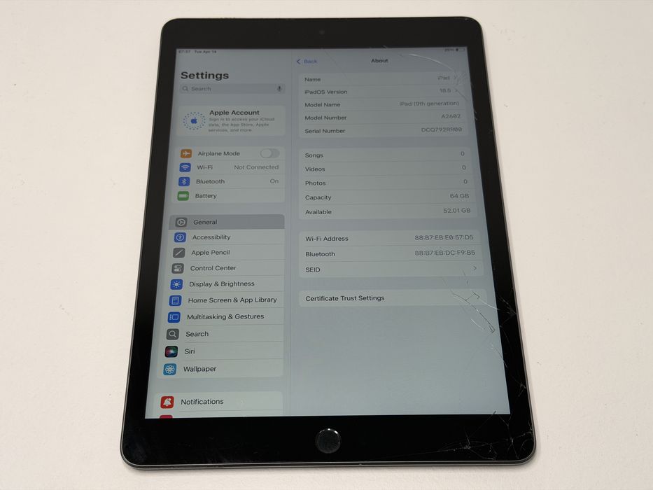 iPad 9. gen. (A2602) - 64GB - zbity - faktura VAT 23%