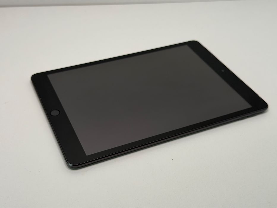 iPad 9. gen. (A2603) - 64GB - Cellular (LTE) - Space Gray - faktura VAT 23%