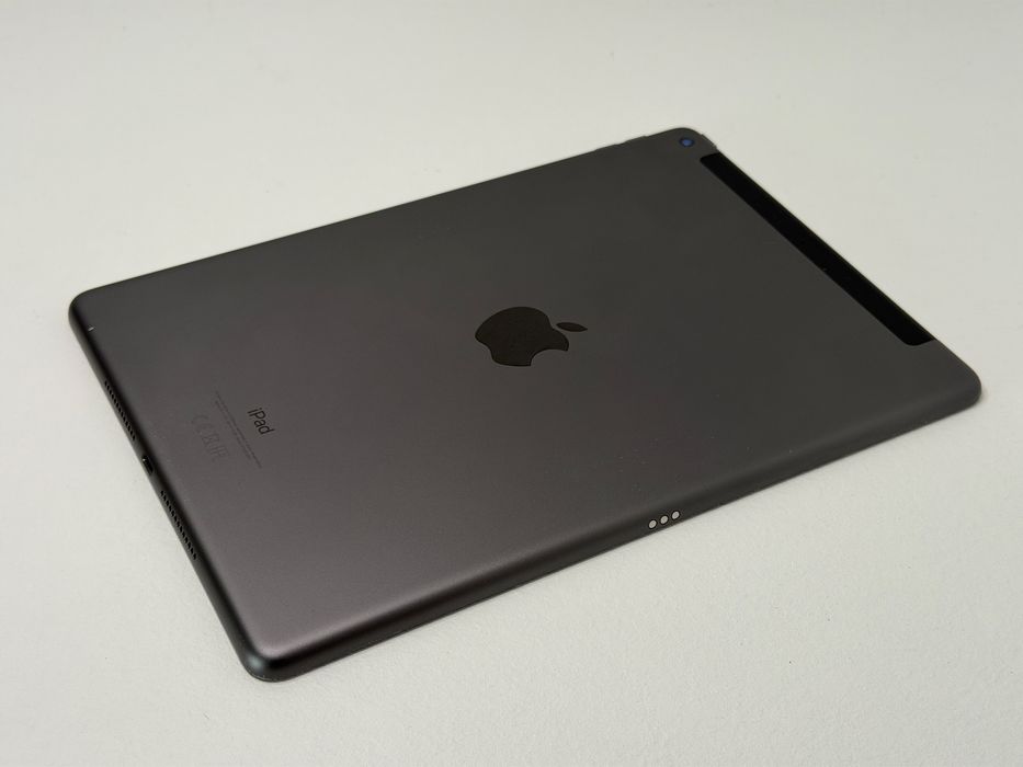 iPad 9. gen. (A2604) - 64GB - Cellular (LTE) - faktura VAT 23%