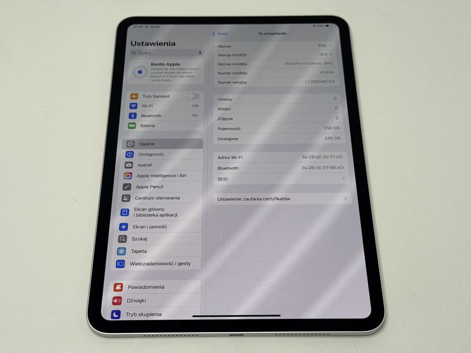 iPad Pro 11 5. gen. (A2836) - Apple M4 - pęknięty - faktura VAT 23%