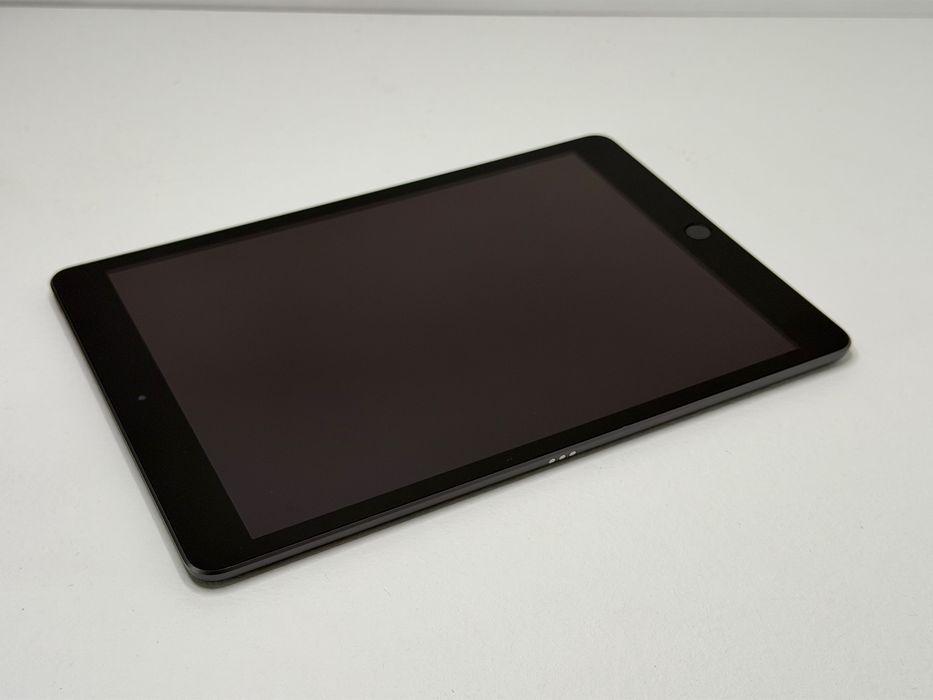 iPad 8. gen. (A2270) - 32GB - faktura VAT 23%