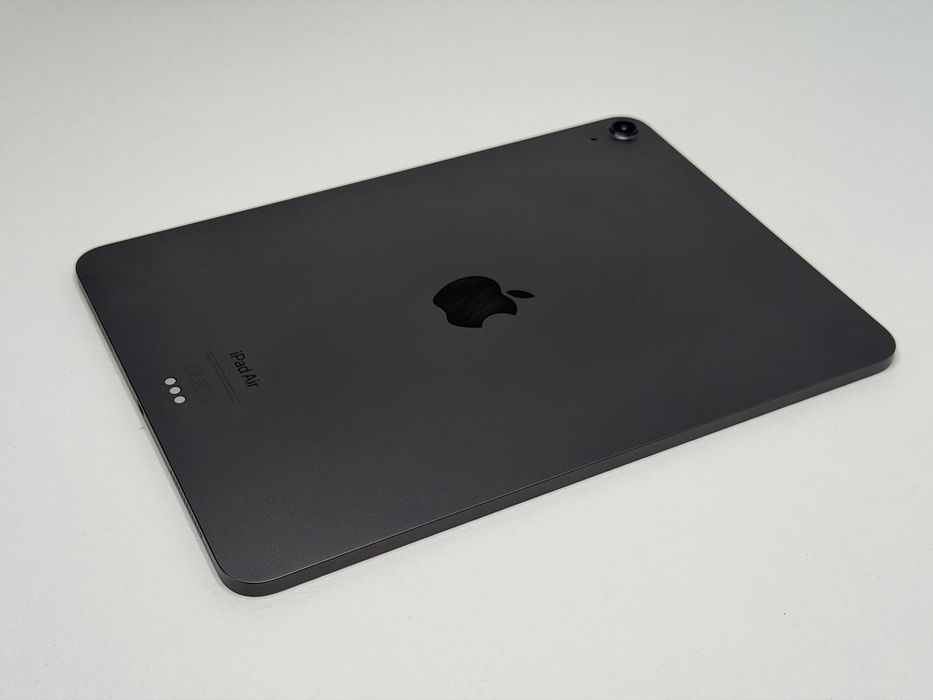 iPad Air 5 (A2588) - 64GB - Apple M1 - faktura VAT 23%