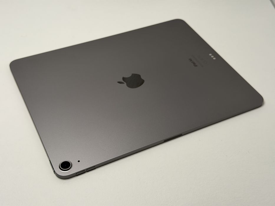 iPad Air 6 13 (A2898) - 256GB - Apple M2 - wada - faktura VAT 23%