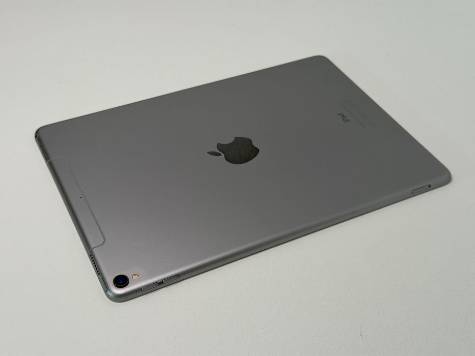 iPad Pro 10.5 (A1709) - 64GB - Cellular - pęknięty - faktura VAT 23%