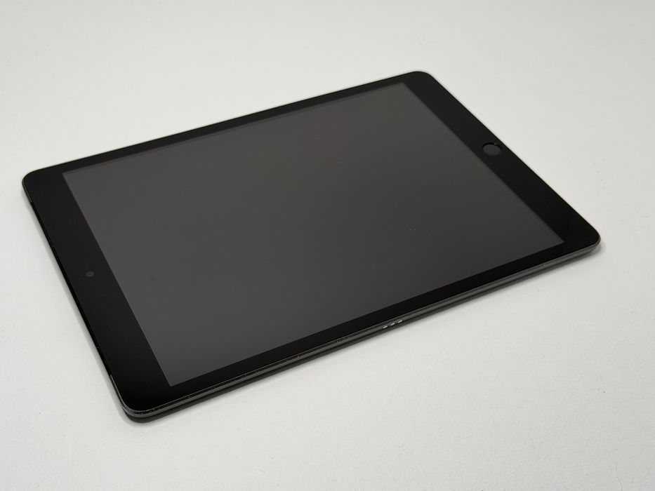 iPad 9. gen. (A2604) - 64GB - Cellular (LTE) - faktura VAT 23%