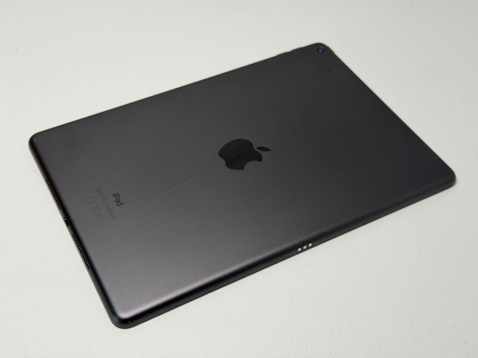 iPad 8. gen. (A2270) - 32GB - zbity - faktura VAT 23%