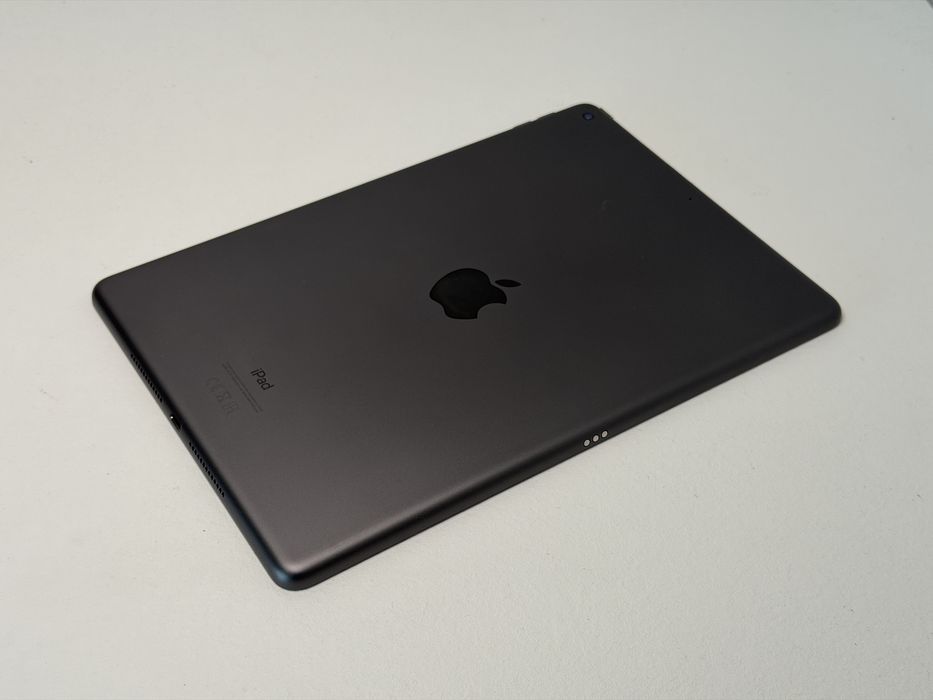 iPad 8. gen. (A2270) - 32GB - faktura VAT 23%