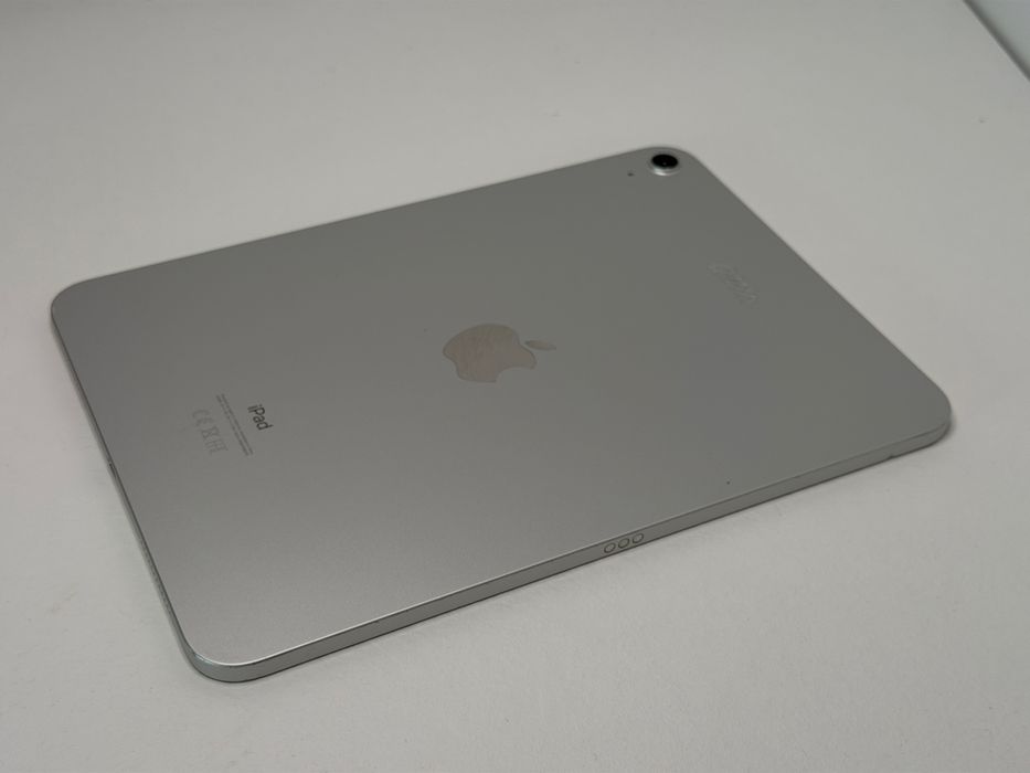iPad 10. gen. (A2696) - 256GB - Silver - faktura VAT 23%