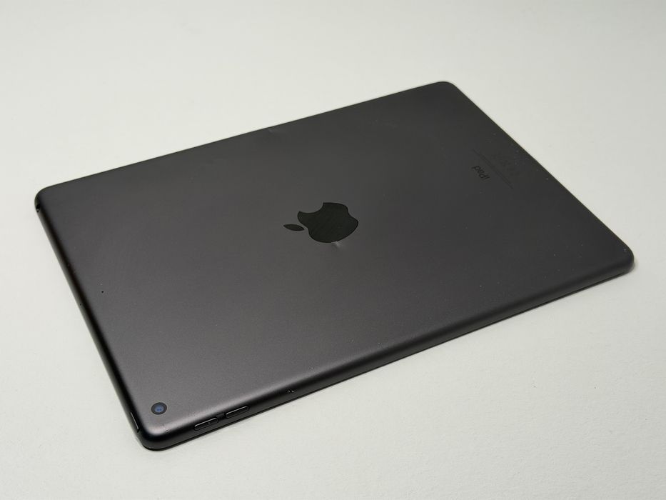 iPad 9. gen. (A2602) - 64GB - faktura VAT 23%