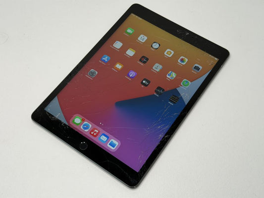 iPad 8. gen. (A2270) - 32GB - zbity - faktura VAT 23%