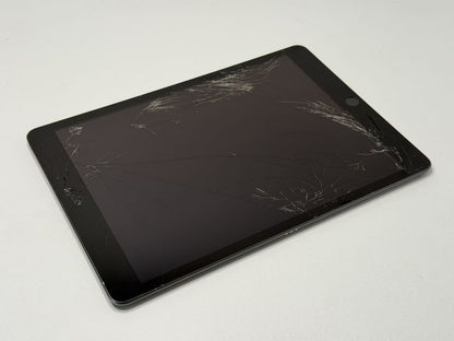 iPad 8. gen. (A2270) - 32GB - zbity - faktura VAT 23%
