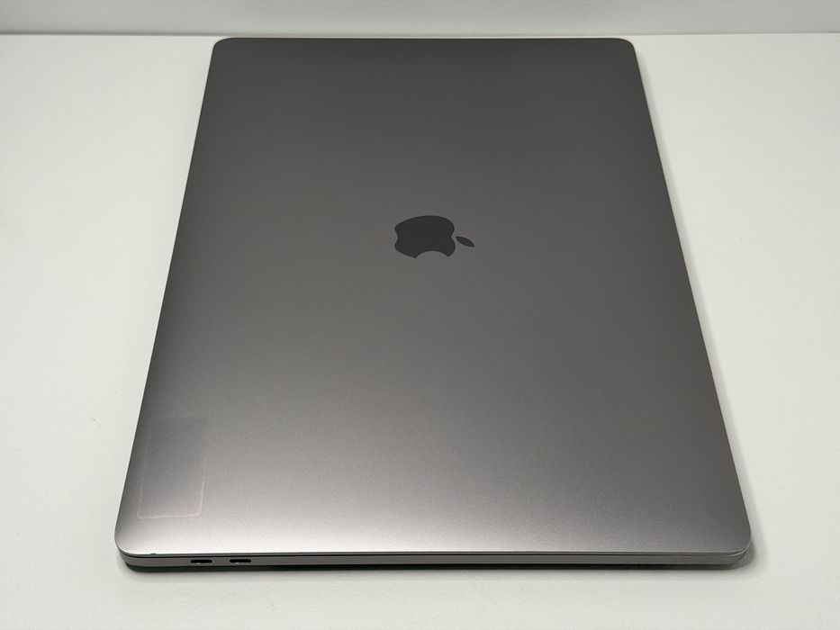 MacBook Pro 16 (A2141) - i7/16GB/512GB - faktura VAT 23%