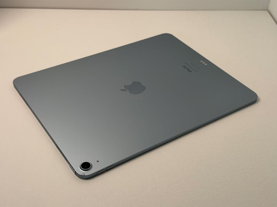 iPad Air 6 13 (A2898) - 128GB - Apple M2 - wada - faktura VAT 23%