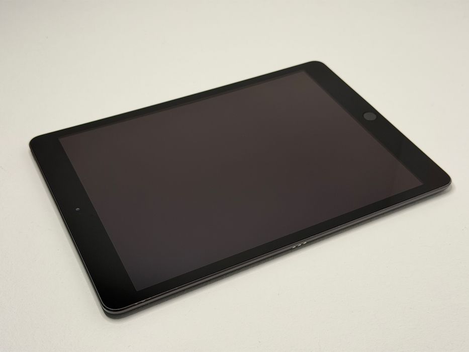 iPad 8. gen. (A2270) - 32GB - faktura VAT 23%