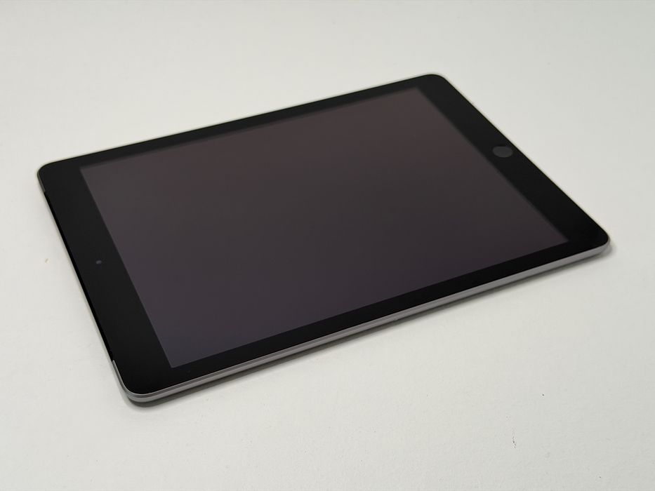 iPad 5 (A1823) - 128GB - Cellular (LTE) - faktura VAT 23%