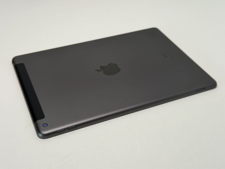 iPad 8. gen. (A2429) - 32GB - Cellular (LTE) - Space Gray - faktura VAT 23%