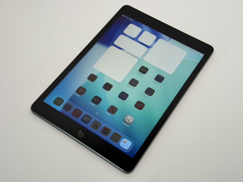 iPad 9. gen. (A2604) - 64GB - Cellular (LTE) - Space Gray - faktura VAT 23%