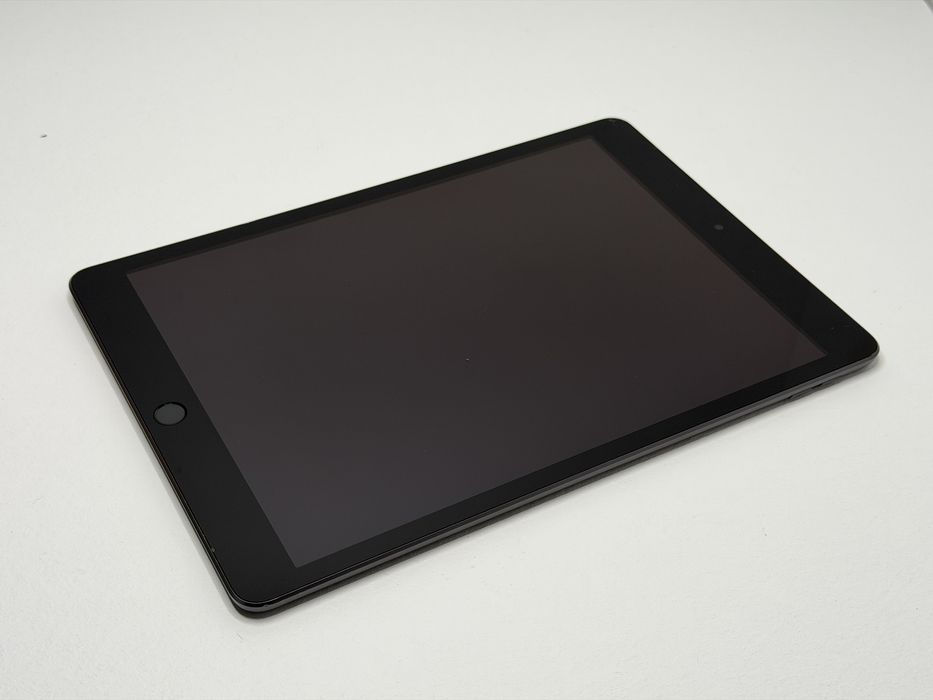 iPad 9. gen. (A2602) - 64GB - faktura VAT 23%