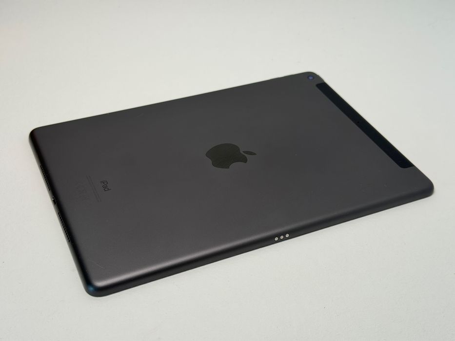 iPad 8. gen. (A2429) - 128GB - Cellular (LTE) - Space Gray - faktura VAT 23%