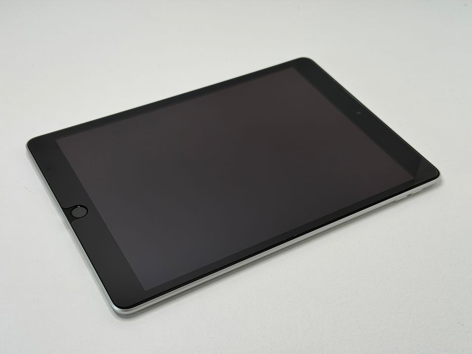 iPad 9. gen. (A2602) - 64GB - wada - faktura VAT 23%