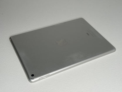 iPad 5. gen. (A1822) - 32GB - pęknięty - faktura VAT 23%