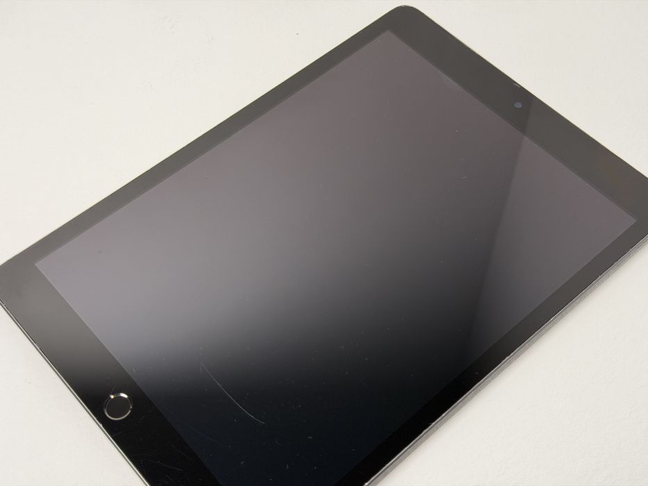 iPad 9. gen. (A2602) - 64GB - faktura VAT 23%