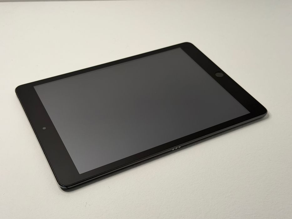 iPad 9. gen. (A2602) - 64GB - faktura VAT 23%