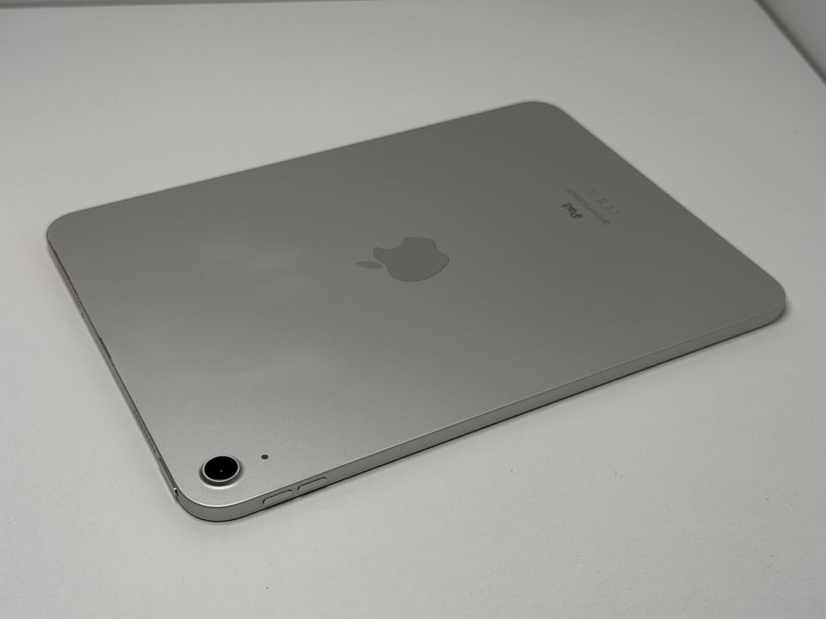iPad 10. gen. (A2696) - 64GB - Silver - faktura VAT 23%