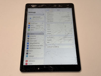 iPad 9. gen. (A2602) - 64GB - zbity - faktura VAT 23%