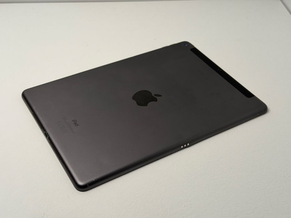 iPad 8. gen. (A2429) - 128GB - Cellular (LTE) - faktura VAT 23%