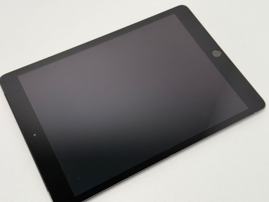 iPad 8. gen. (A2429) - 32GB - Cellular (LTE) - Space Gray - faktura VAT 23%