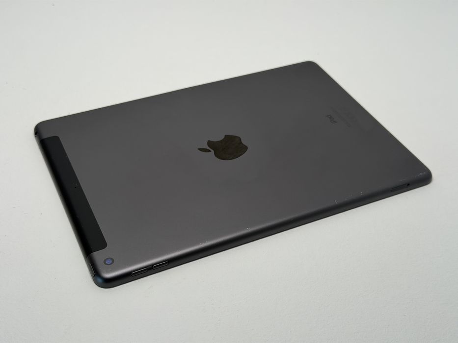iPad 8. gen. (A2429) - 128GB - Cellular (LTE) - Space Gray - faktura VAT 23%